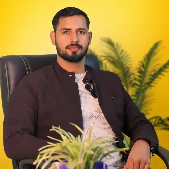 Dinkar Kumar, Co-Founder